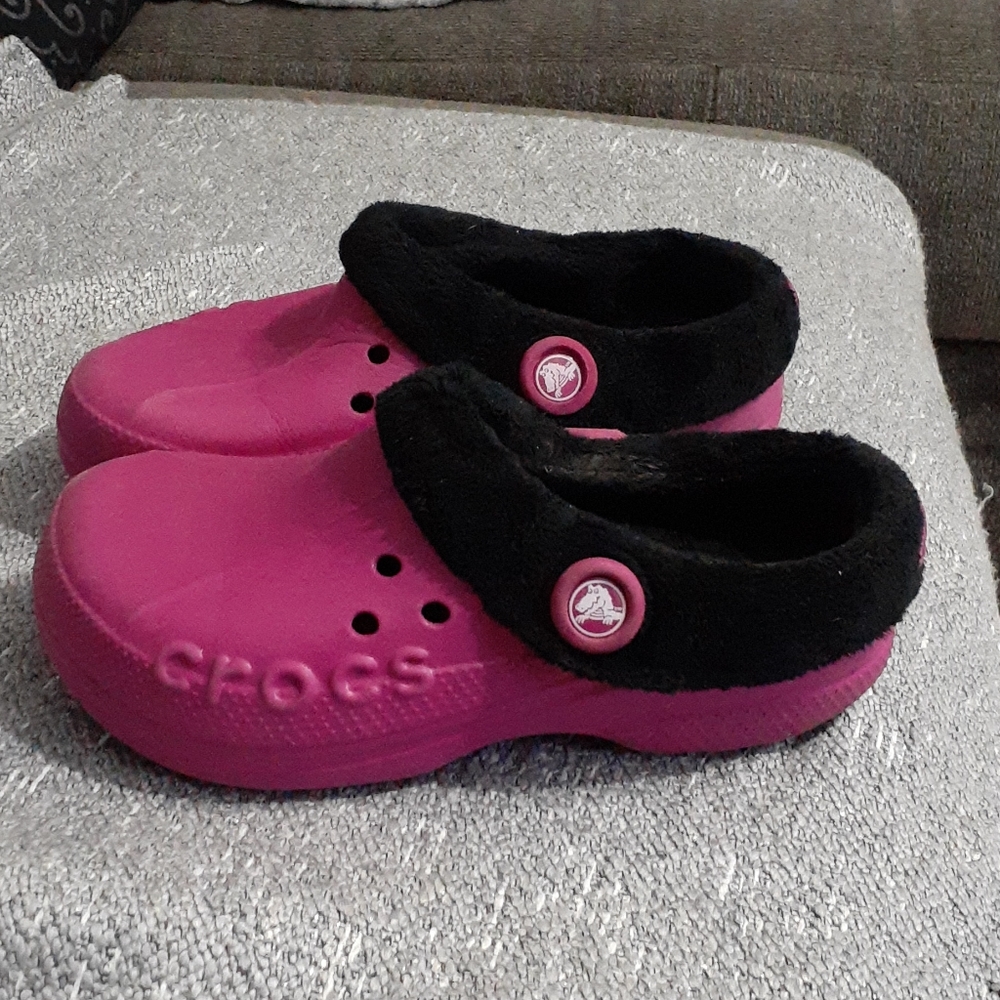 CROCS CLOGS
